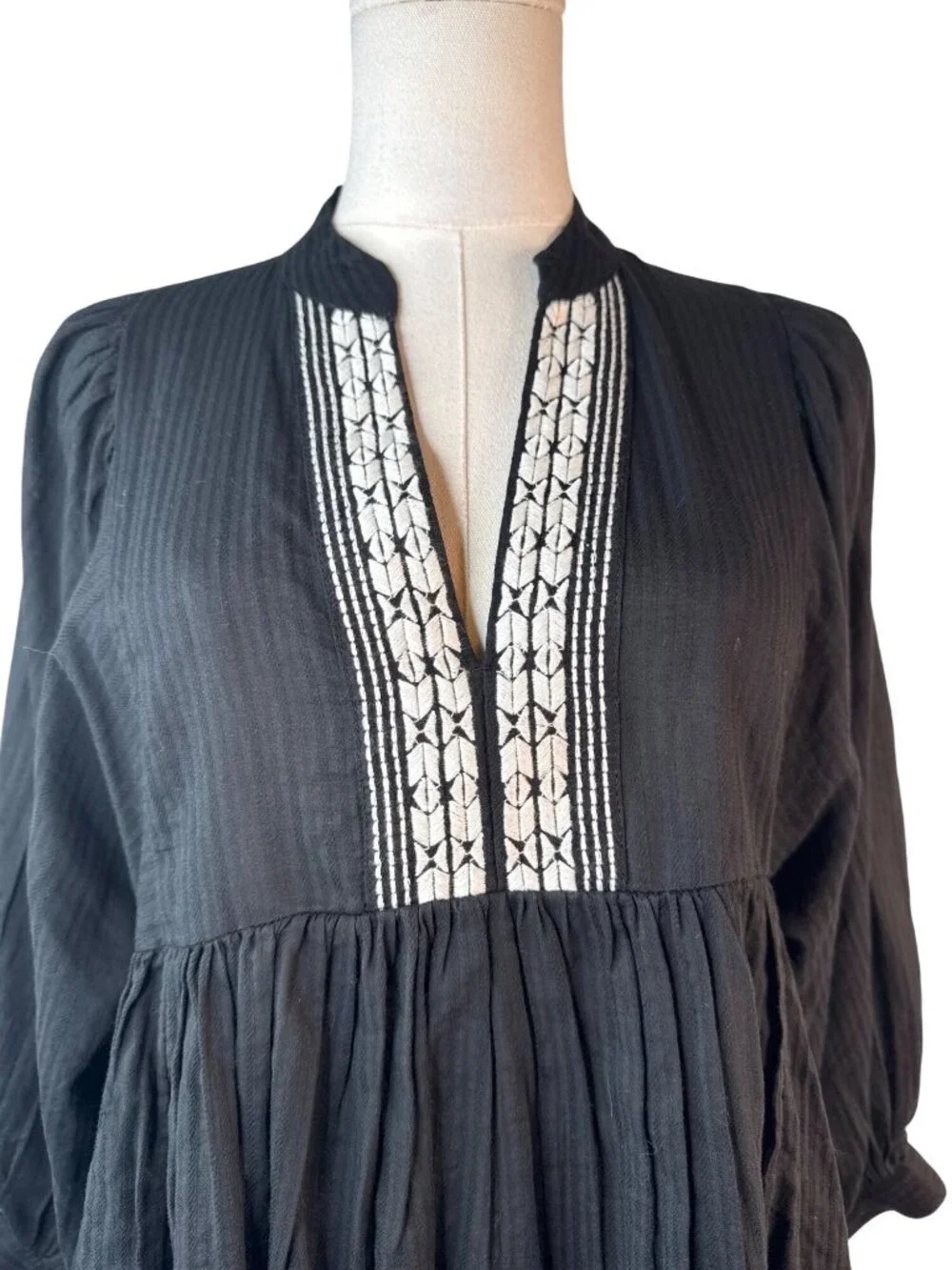 Banana Republic lightweight breathable